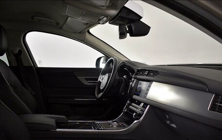 Jaguar XF II, 2016 год, 2 600 000 рублей, 12 фотография
