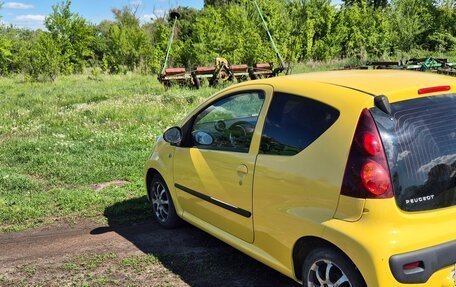 Peugeot 107 I рестайлинг, 2012 год, 550 000 рублей, 7 фотография