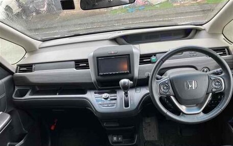 Honda Freed II, 2020 год, 1 500 000 рублей, 5 фотография