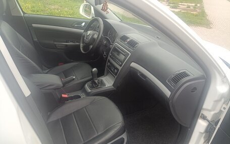Skoda Octavia, 2012 год, 940 000 рублей, 8 фотография