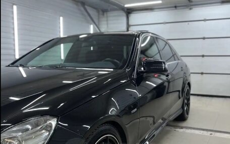Mercedes-Benz E-Класс, 2012 год, 2 300 000 рублей, 4 фотография