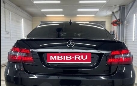Mercedes-Benz E-Класс, 2012 год, 2 300 000 рублей, 7 фотография