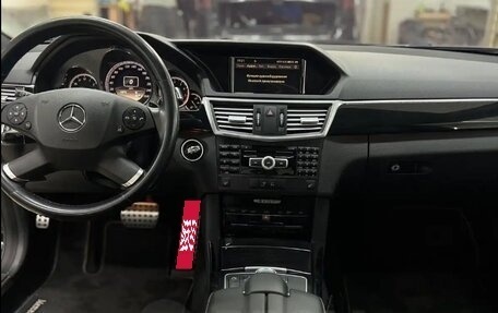 Mercedes-Benz E-Класс, 2012 год, 2 300 000 рублей, 10 фотография