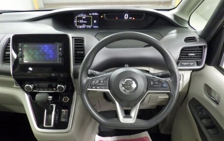 Nissan Serena IV, 2017 год, 1 750 000 рублей, 5 фотография