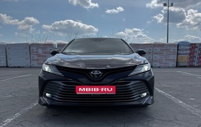 Toyota Camry, 2018 год, 3 350 000 рублей, 1 фотография