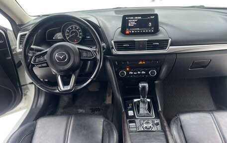 Mazda 3, 2017 год, 1 800 000 рублей, 6 фотография