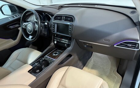 Jaguar F-Pace, 2016 год, 3 199 800 рублей, 3 фотография