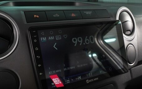 Volkswagen Amarok I рестайлинг, 2013 год, 2 200 000 рублей, 13 фотография