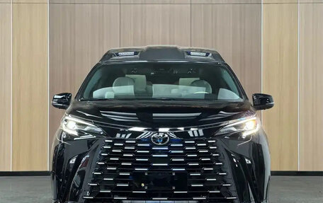 Toyota Sienna, 2024 год, 6 400 005 рублей, 3 фотография
