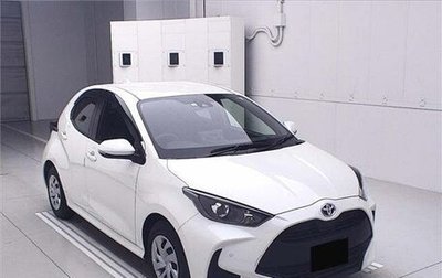 Toyota Yaris, 2021 год, 1 240 000 рублей, 1 фотография