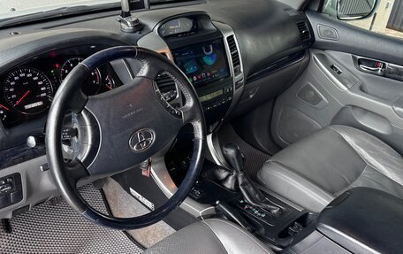 Toyota Land Cruiser Prado 120 рестайлинг, 2007 год, 1 980 000 рублей, 7 фотография