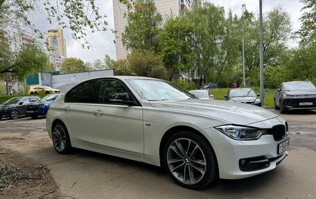 BMW 3 серия, 2013 год, 1 800 000 рублей, 3 фотография