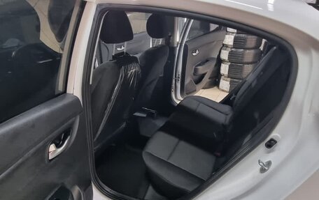 KIA Rio IV, 2021 год, 1 900 000 рублей, 6 фотография
