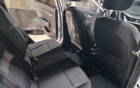 KIA Rio IV, 2021 год, 1 900 000 рублей, 7 фотография