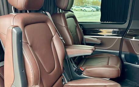Mercedes-Benz V-Класс, 2017 год, 5 500 000 рублей, 14 фотография