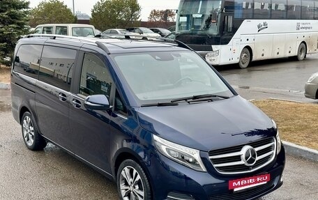 Mercedes-Benz V-Класс, 2017 год, 5 500 000 рублей, 9 фотография