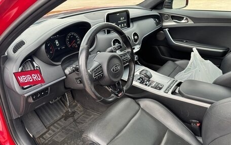 KIA Stinger I, 2018 год, 2 450 000 рублей, 10 фотография