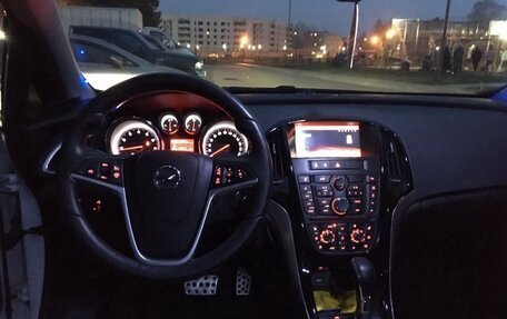 Opel Astra J, 2014 год, 980 000 рублей, 2 фотография
