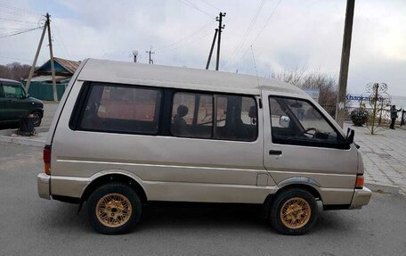 Nissan Vanette II, 1989 год, 200 000 рублей, 2 фотография