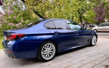 BMW 5 серия, 2020 год, 6 000 000 рублей, 6 фотография