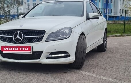 Mercedes-Benz C-Класс, 2011 год, 1 200 000 рублей, 9 фотография