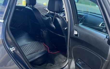 Opel Astra J, 2012 год, 800 000 рублей, 13 фотография