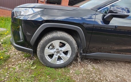 Toyota RAV4, 2020 год, 2 950 000 рублей, 9 фотография