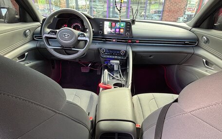 Hyundai Elantra, 2022 год, 2 300 000 рублей, 7 фотография