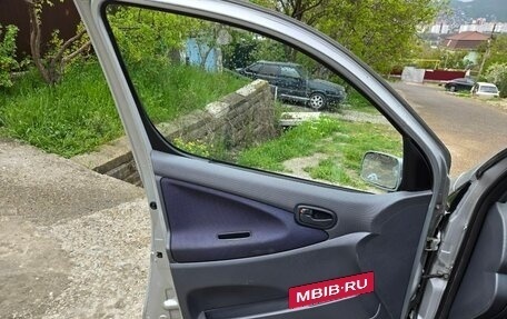 Daihatsu YRV I, 2000 год, 355 500 рублей, 16 фотография