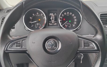 Skoda Yeti I рестайлинг, 2015 год, 1 460 000 рублей, 8 фотография