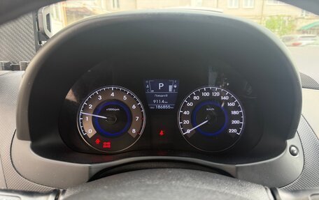 Hyundai Solaris II рестайлинг, 2011 год, 700 000 рублей, 7 фотография