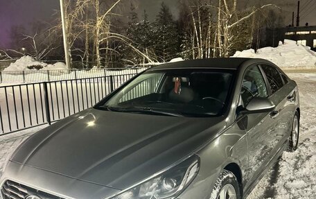 Hyundai Sonata VII, 2018 год, 1 700 000 рублей, 2 фотография