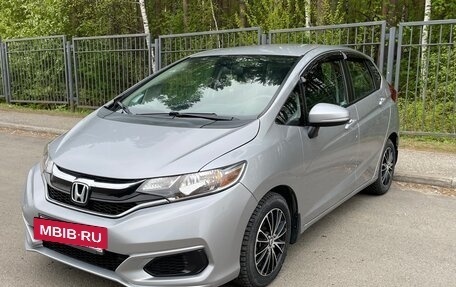 Honda Fit III, 2019 год, 1 696 000 рублей, 14 фотография