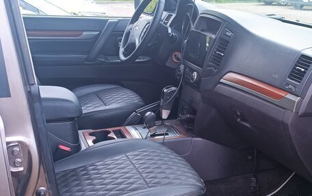 Mitsubishi Pajero IV, 2008 год, 1 800 000 рублей, 4 фотография