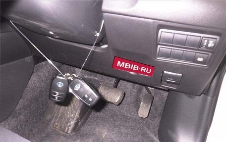 Toyota Yaris, 2021 год, 1 240 000 рублей, 4 фотография