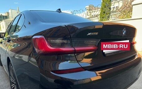 BMW 3 серия, 2020 год, 3 900 000 рублей, 21 фотография