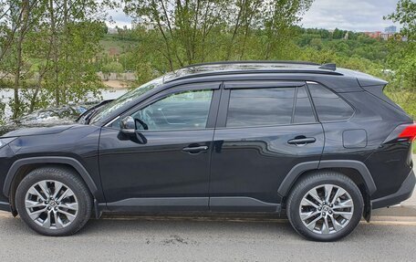 Toyota RAV4, 2021 год, 4 550 000 рублей, 3 фотография