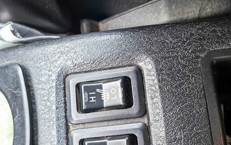 Mitsubishi Carisma I, 2002 год, 230 000 рублей, 10 фотография