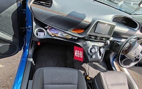 Toyota Sienta II, 2018 год, 1 600 000 рублей, 11 фотография