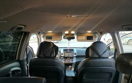 Toyota RAV4, 2010 год, 1 590 000 рублей, 10 фотография