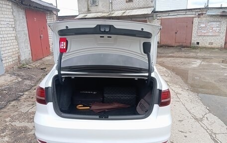 Volkswagen Jetta VI, 2017 год, 1 500 000 рублей, 9 фотография