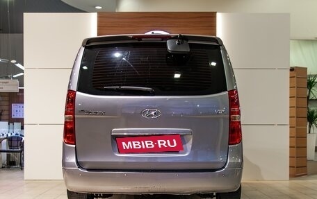 Hyundai Grand Starex Grand Starex I рестайлинг 2, 2018 год, 3 095 000 рублей, 5 фотография