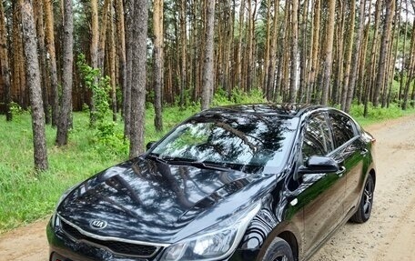 KIA Rio IV, 2020 год, 1 700 000 рублей, 2 фотография