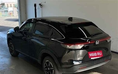 Honda Vezel, 2021 год, 1 600 000 рублей, 3 фотография