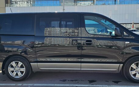 Hyundai H-1 II рестайлинг, 2016 год, 2 700 000 рублей, 7 фотография