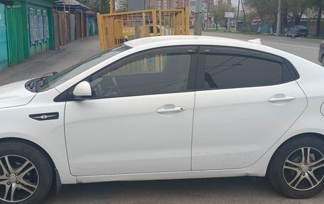 KIA Rio III рестайлинг, 2017 год, 950 000 рублей, 2 фотография