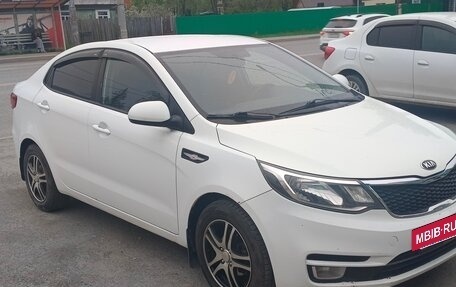 KIA Rio III рестайлинг, 2017 год, 950 000 рублей, 3 фотография