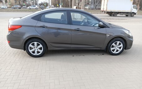 Hyundai Solaris II рестайлинг, 2013 год, 839 000 рублей, 2 фотография