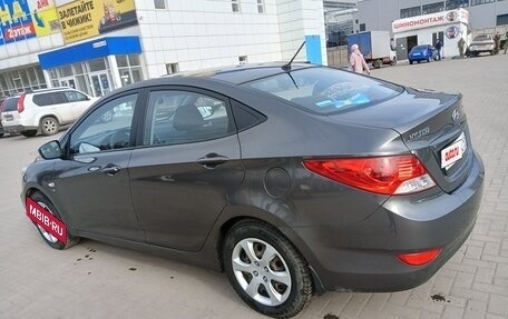 Hyundai Solaris II рестайлинг, 2013 год, 839 000 рублей, 5 фотография