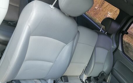 Hyundai Grand Starex Grand Starex I рестайлинг 2, 2010 год, 1 350 000 рублей, 14 фотография